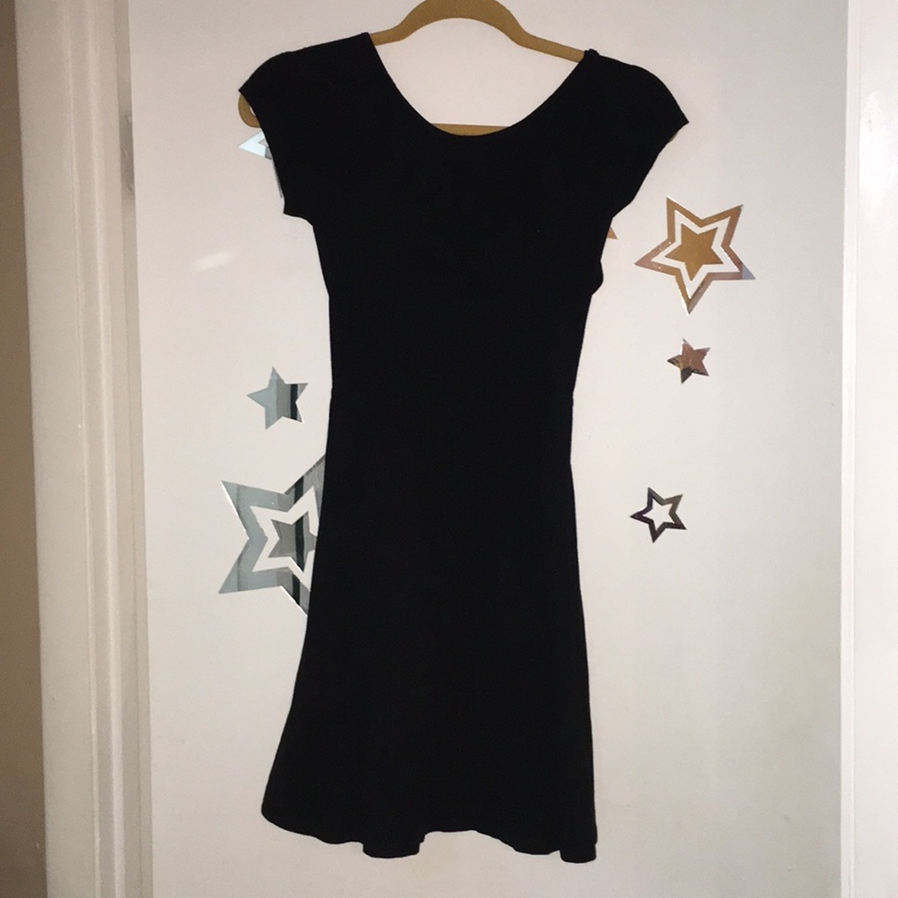 Simple black t dress